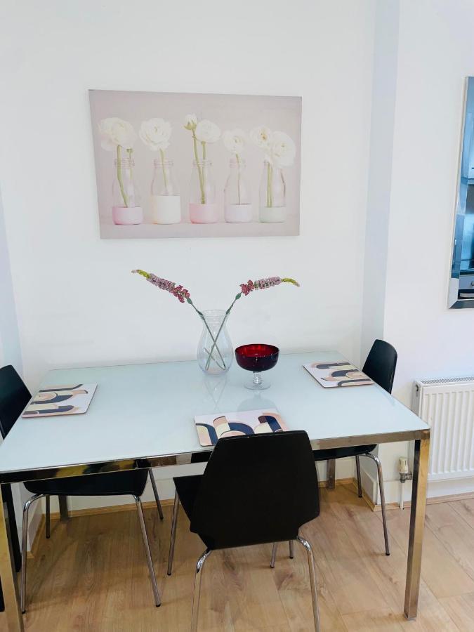לונדון Amazing 2 Bedroom Apartment מראה חיצוני תמונה